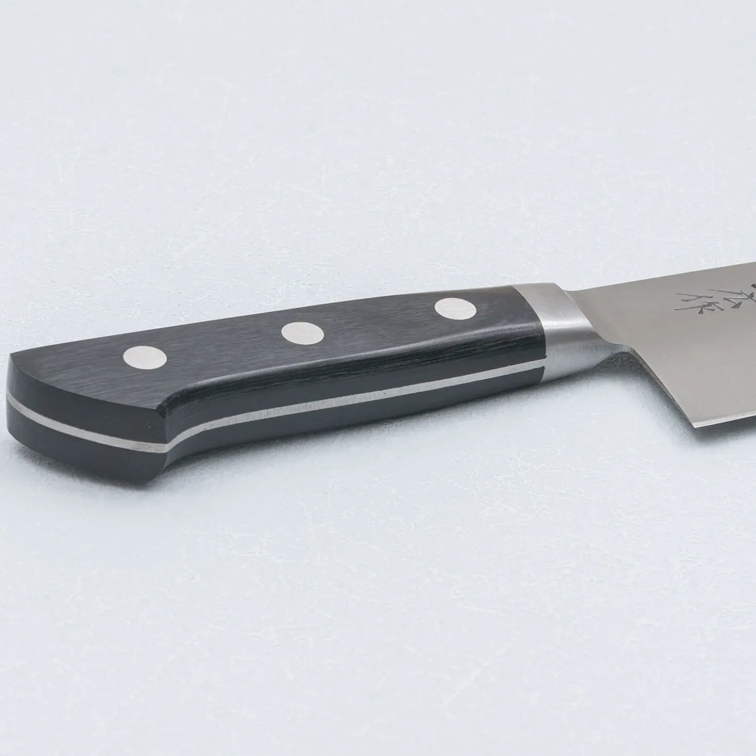 Masahiro Carbon Santoku 17.5 cm