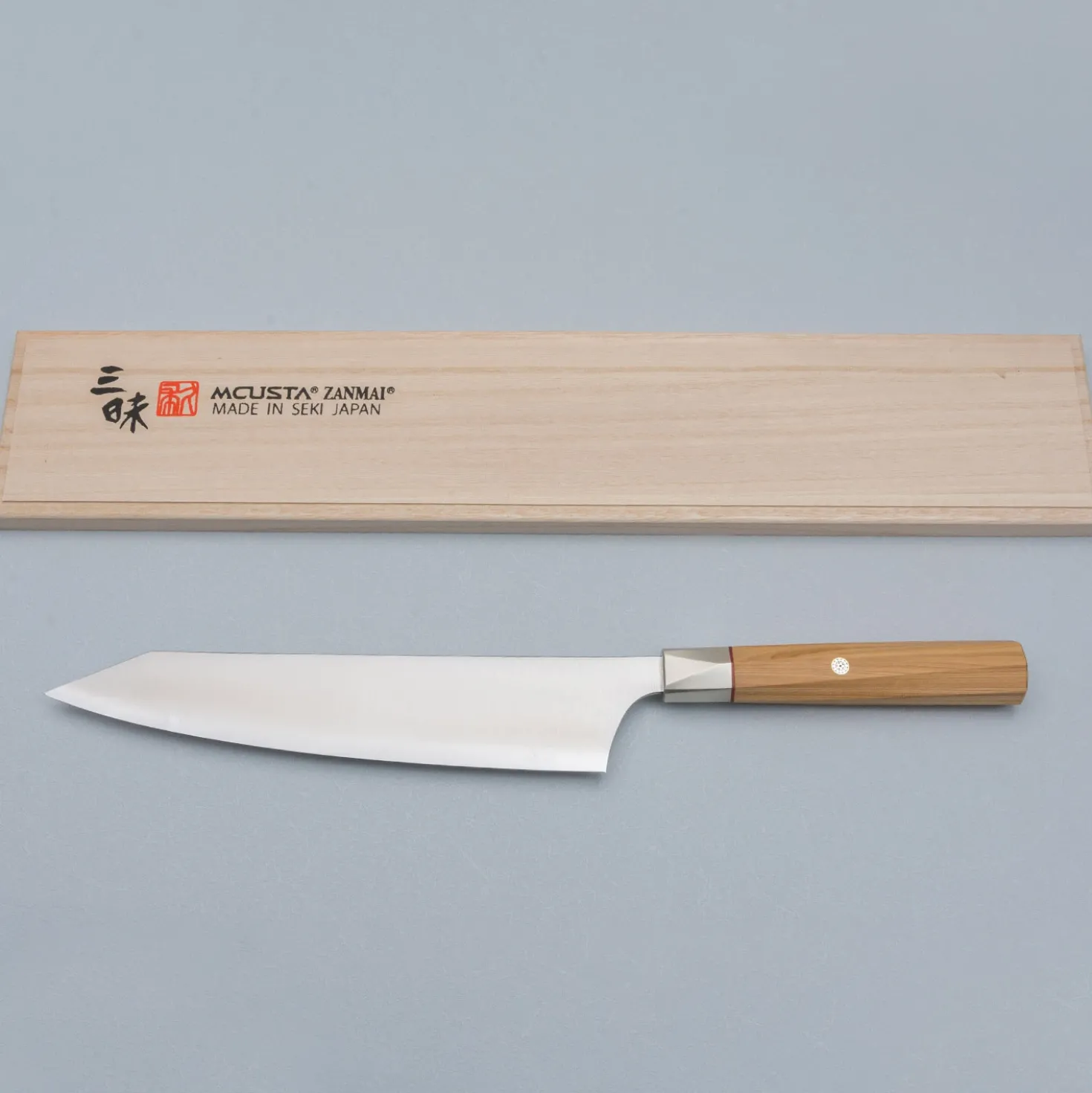 Mcusta Zanmai Beyond Gyuto 21 cm