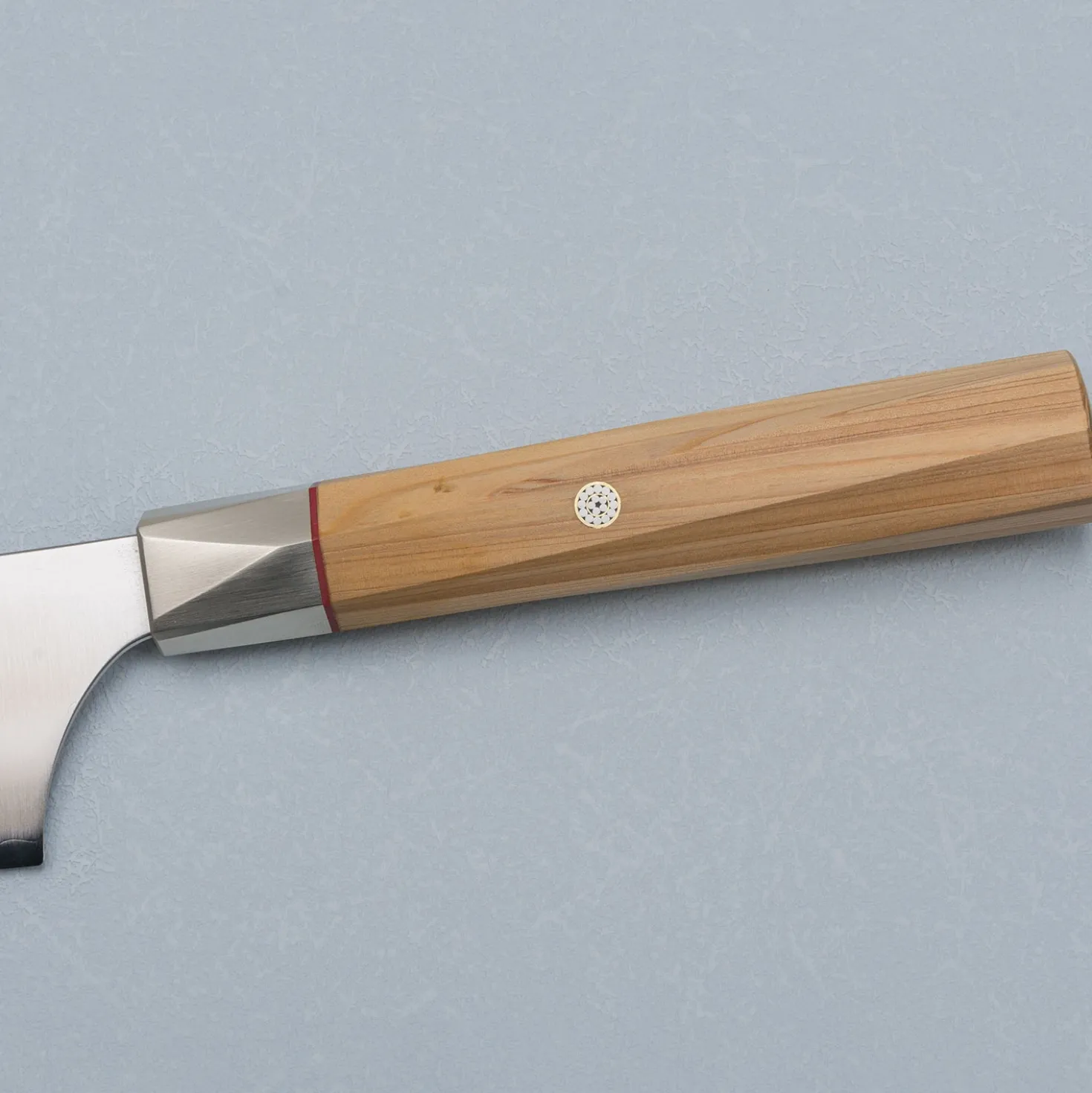Mcusta Zanmai Beyond Santoku 18 cm