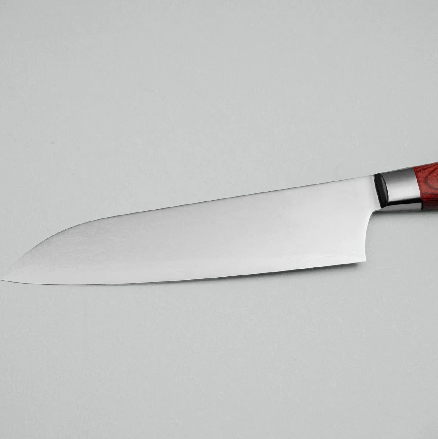 Mcusta Zanmai Classic Pro Red Santoku 18 cm