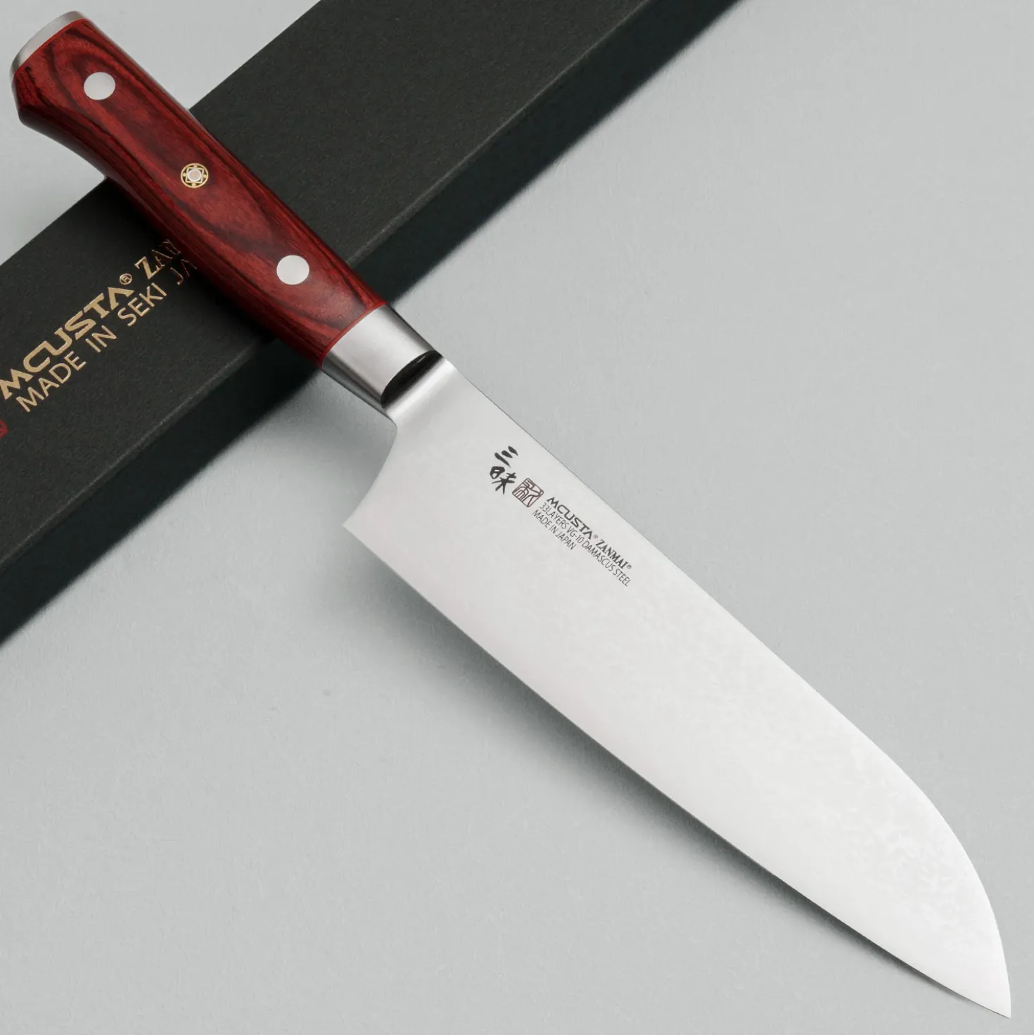 Mcusta Zanmai Classic Pro Red Santoku 18 cm