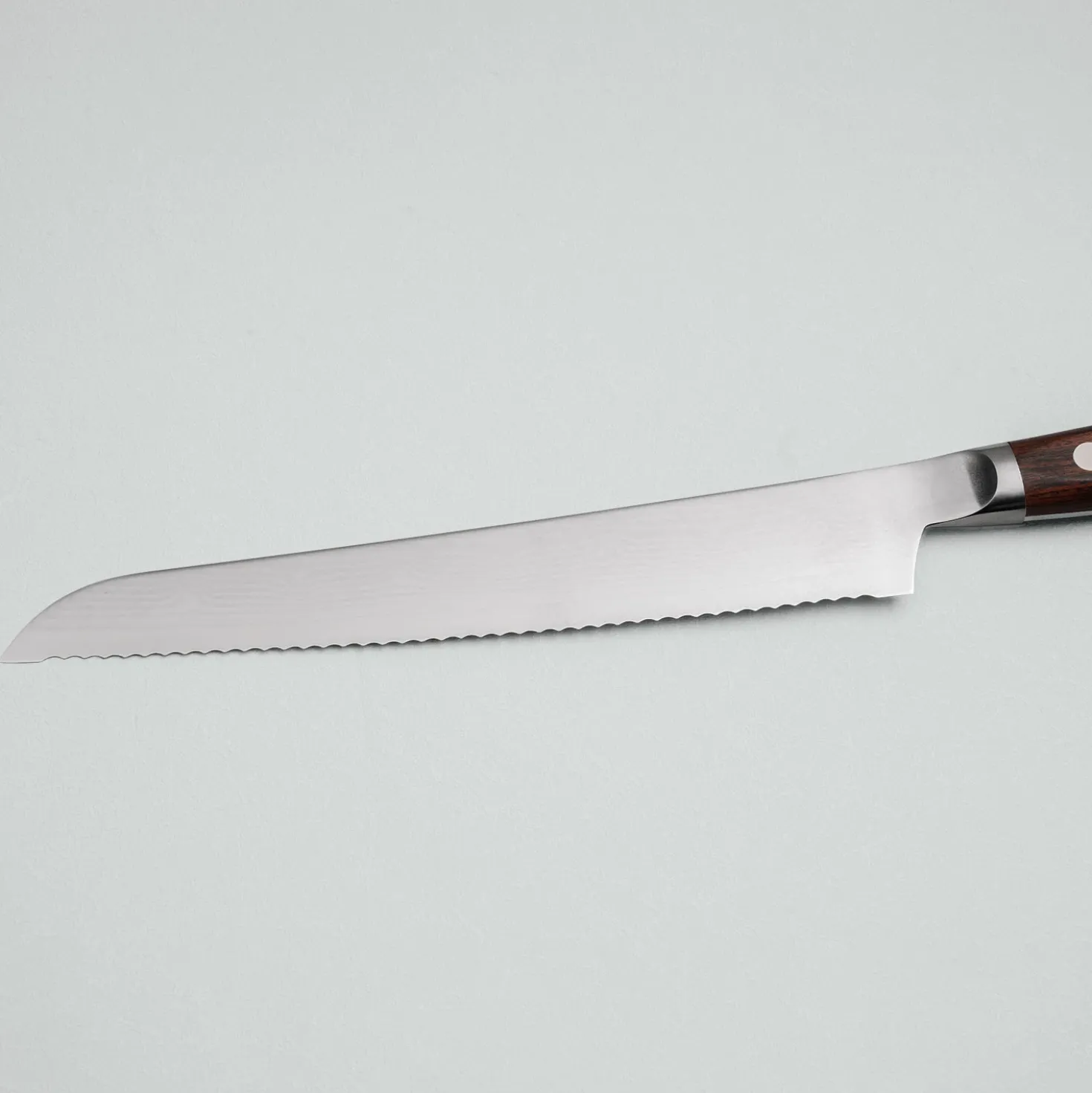 Mcusta Zanmai Premium Ironwood Broodmes 23 cm