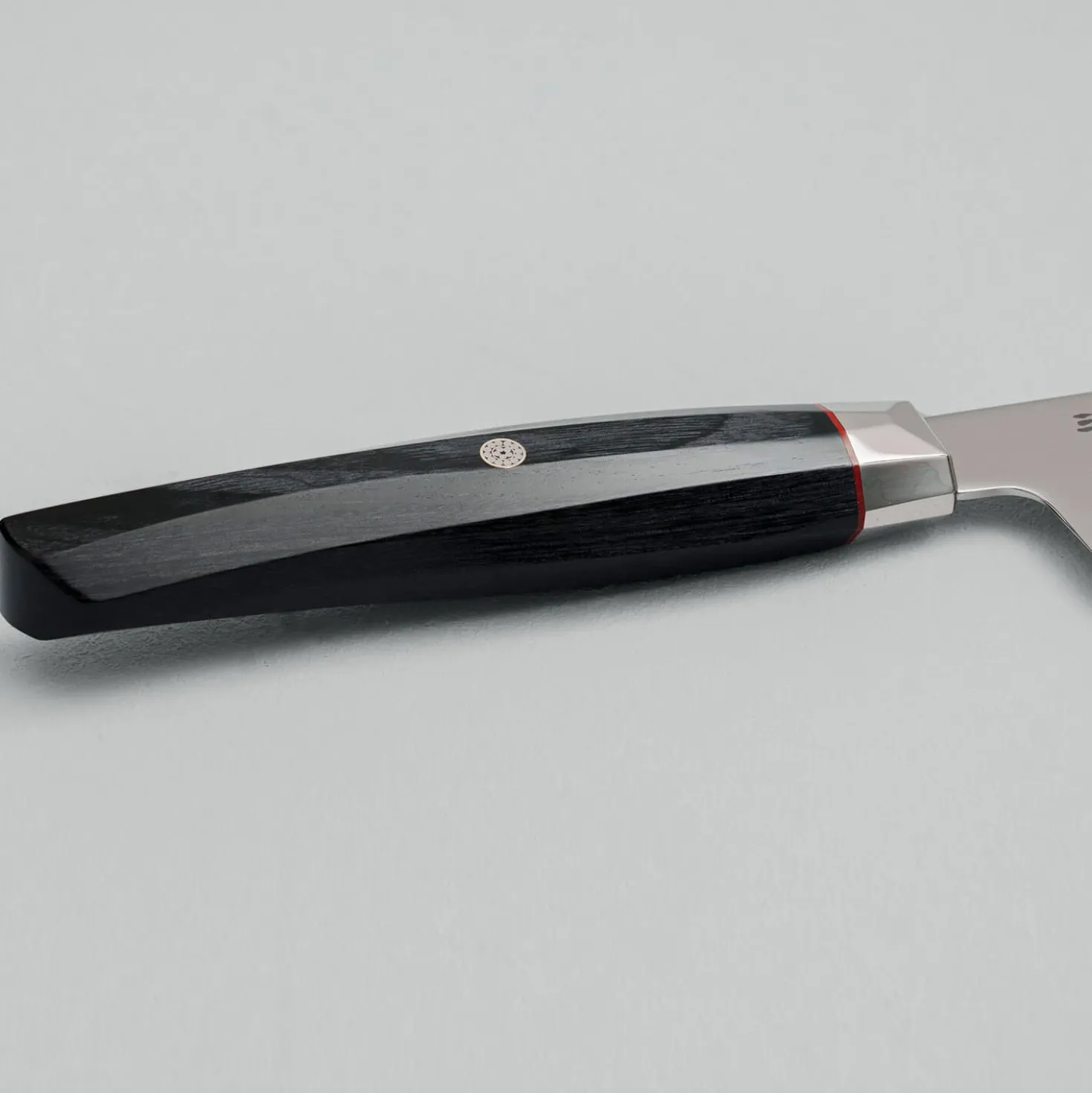 Mcusta Zanmai Revolution Black Santoku 15 cm