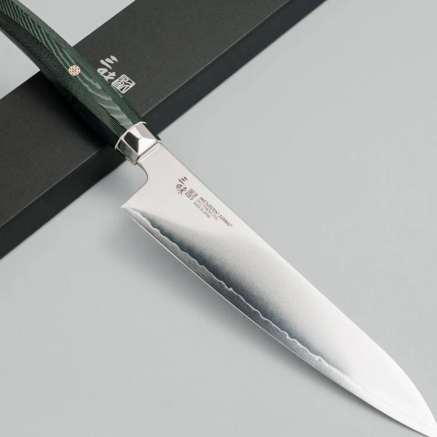 Mcusta Zanmai Revolution Green Gyuto 21 cm