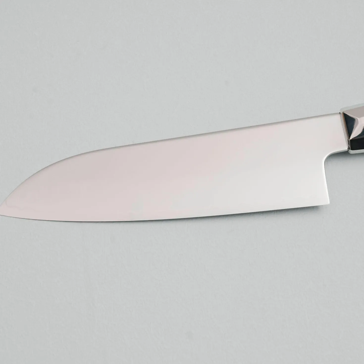 Mcusta Zanmai Revolution Green Santoku 15 cm