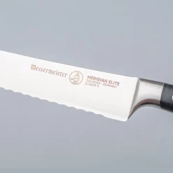 Messermeister Meridian Elite Broodmes 23 cm