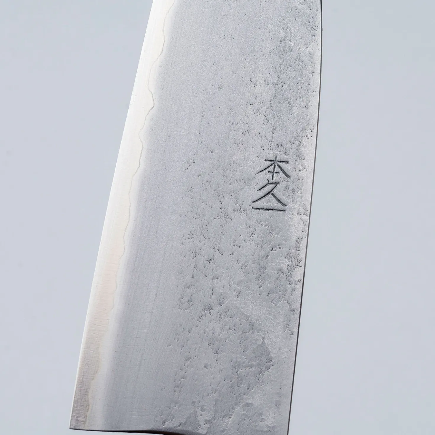 Motokyuuichi Ginsan Nashiji Santoku 16.5 cm