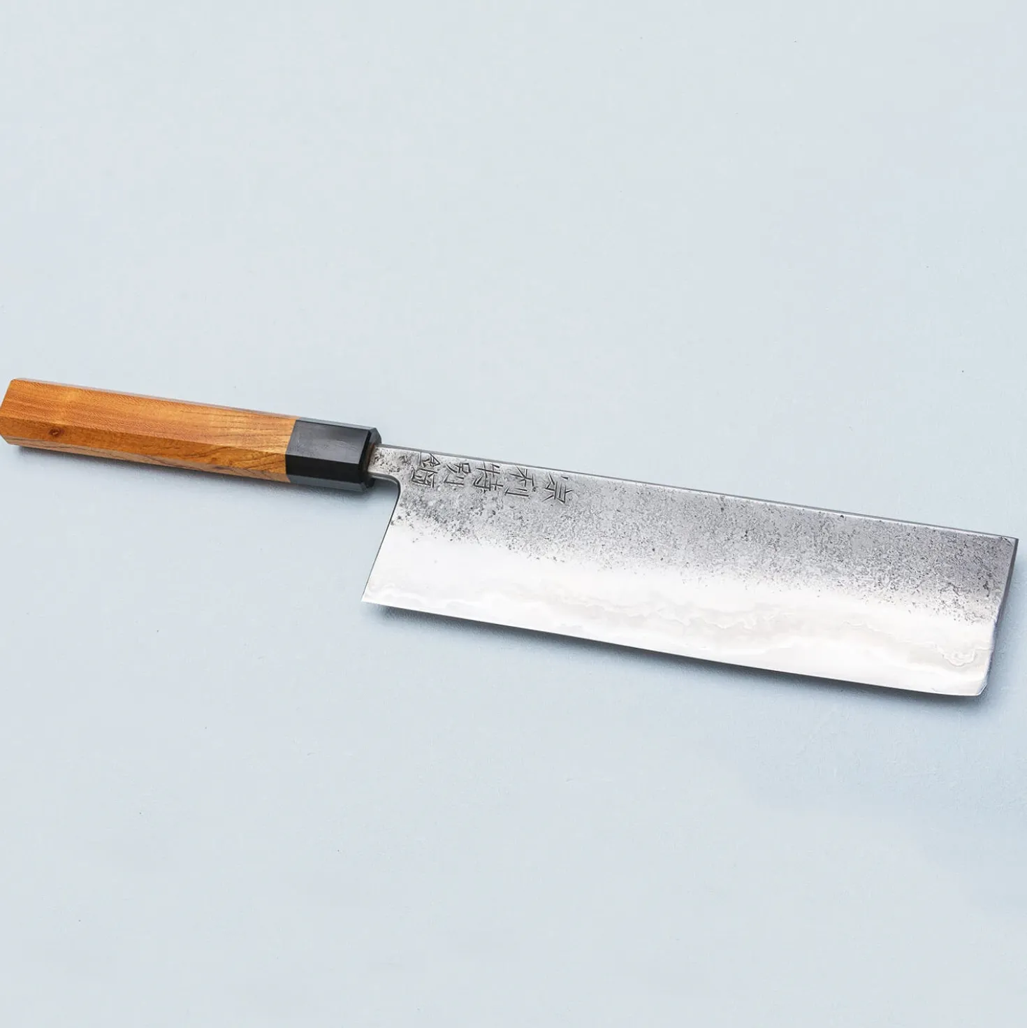 Munetoshi Blooming Iron Nashiji Nakiri 21 cm