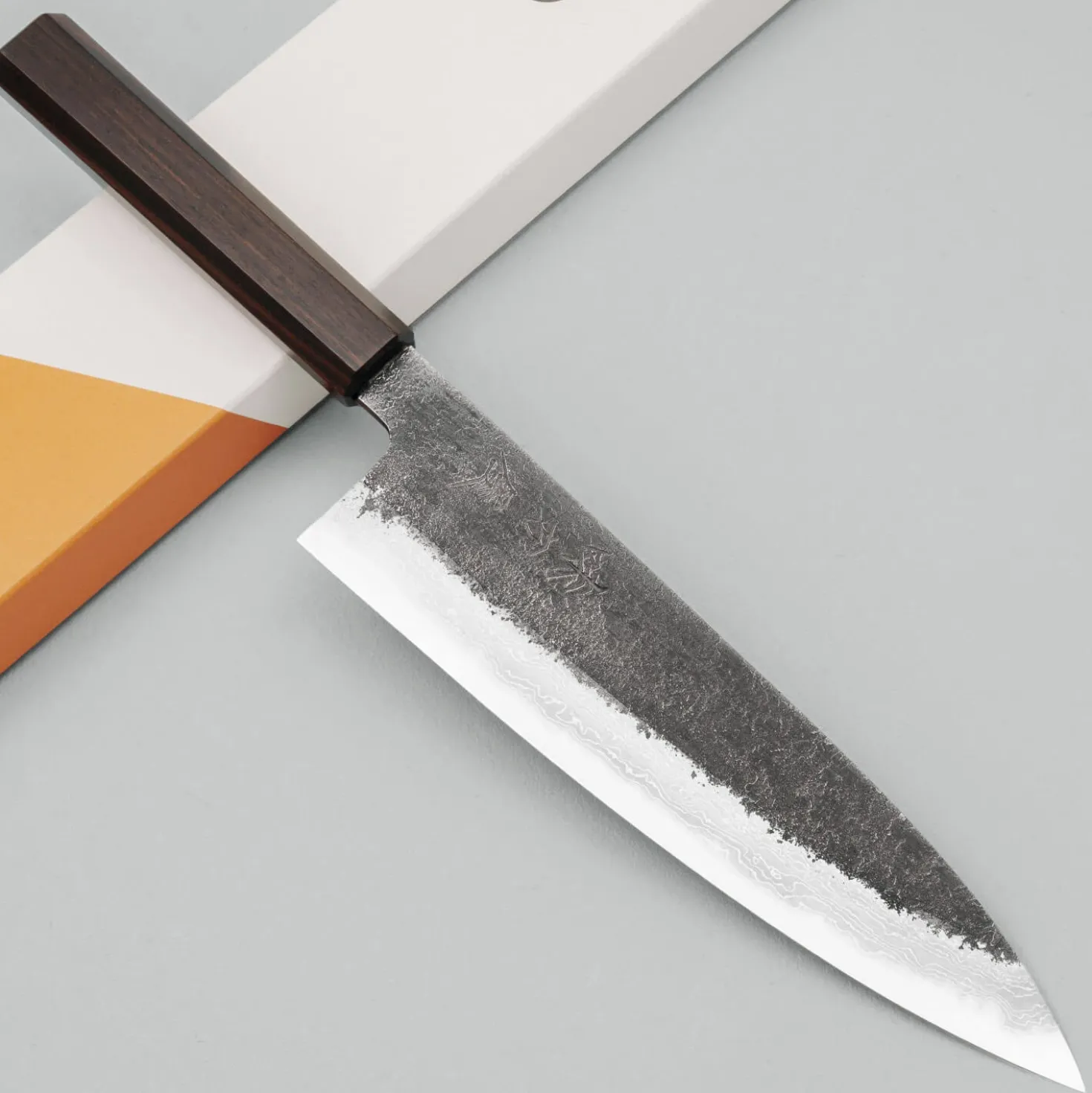 Mutsumi Hinoura Shirogami #2 Kurouchi Damast Gyuto 21 cm