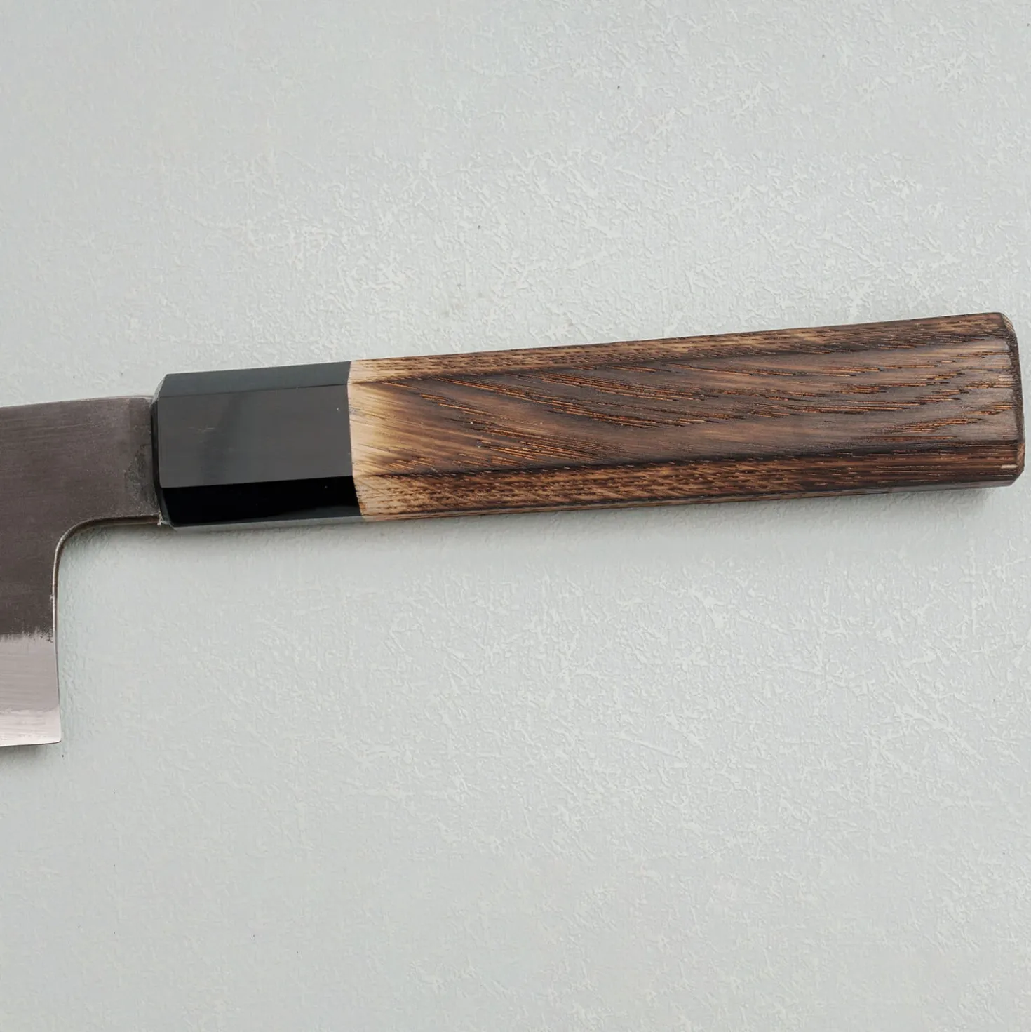Mutsumi Hinoura Shirogami Kurouchi Santoku 18 cm
