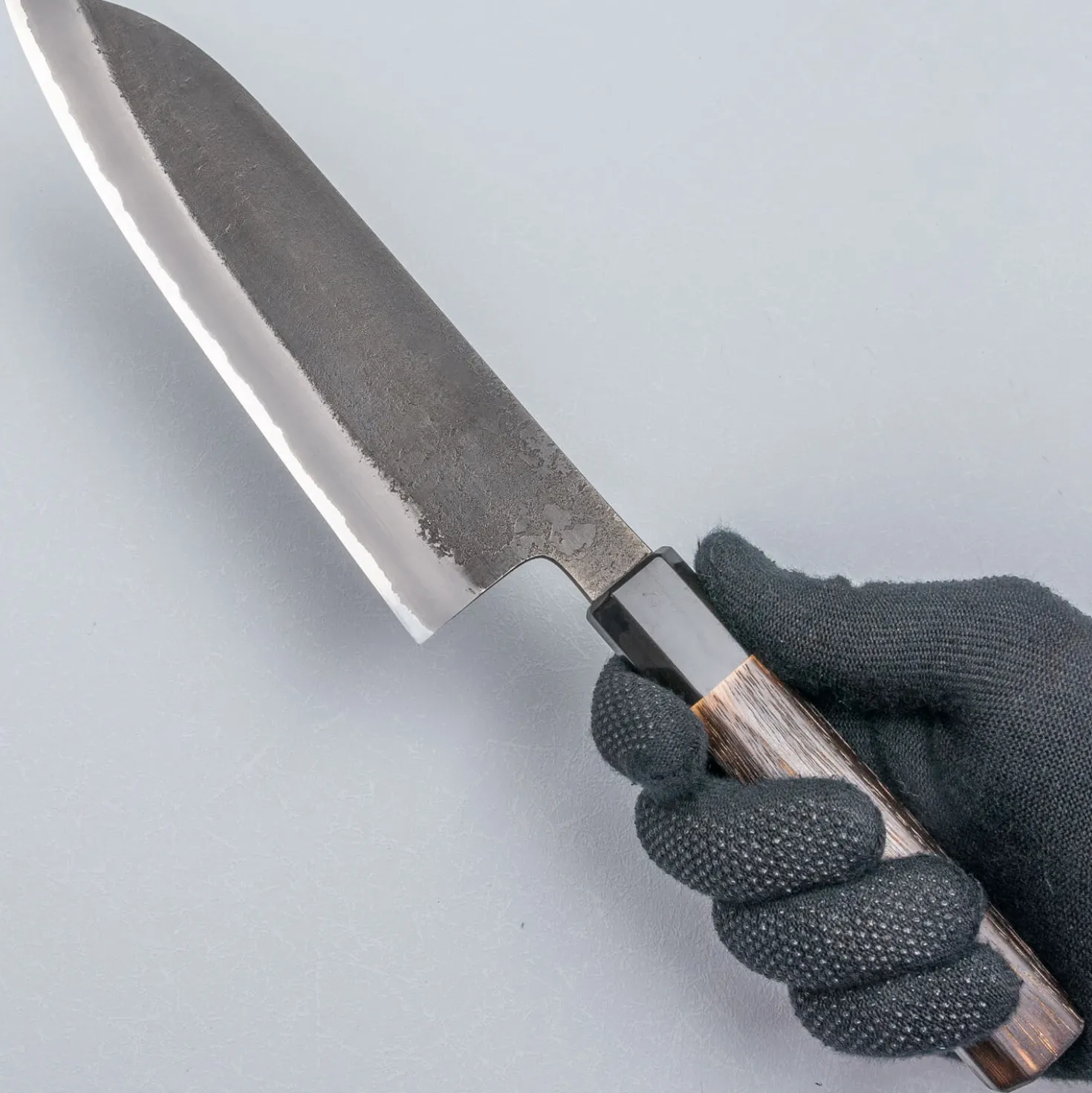 Mutsumi Hinoura Shirogami Kurouchi Nashiji Santoku 18 cm