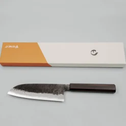 Mutsumi Hinoura Shirogami #2 Kurouchi Damast Santoku 17 cm