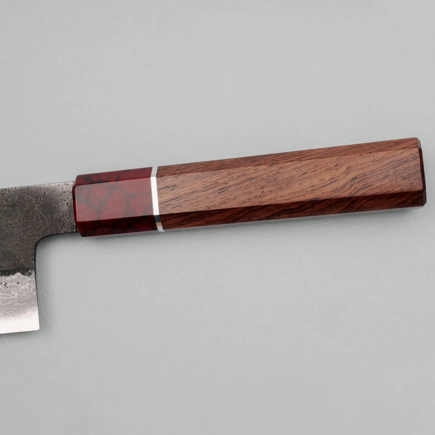 Mutsumi Hinoura Shirogami #2 Kurouchi Damast Padouk Santoku 17 cm