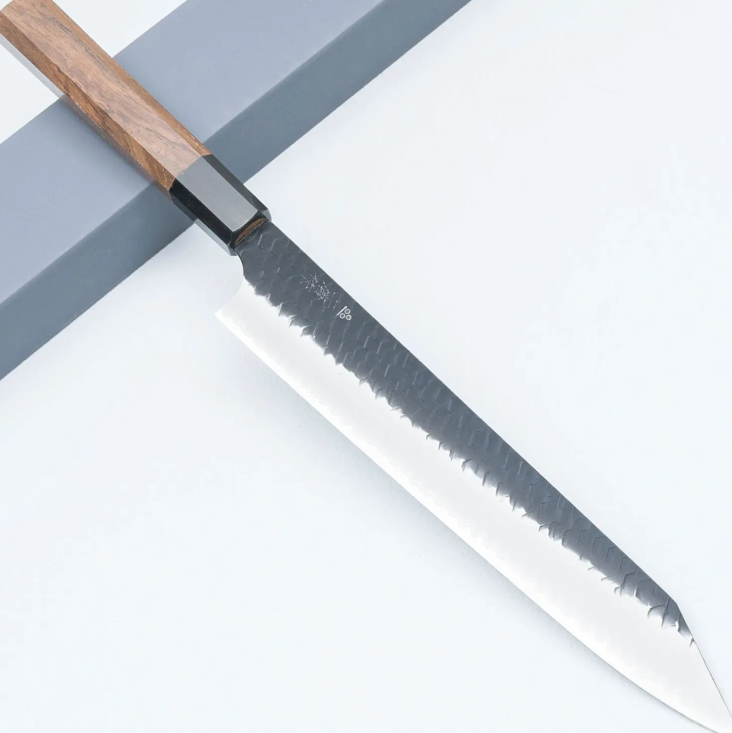 Nigara SG2 Tsuchime Kurouchi Sujihiki 25,5 cm