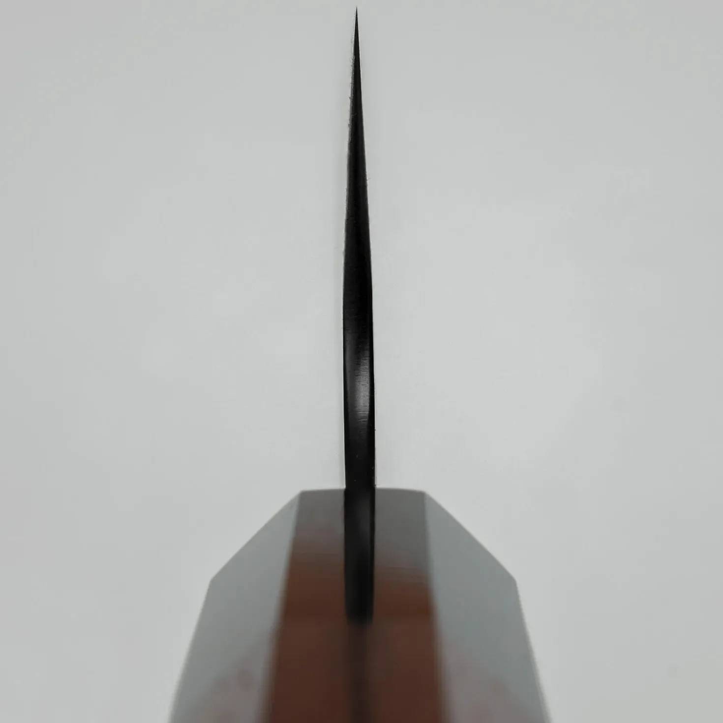 Nigara SG2 Tsuchime Kurouchi Walnut Kiritsuke Gyuto 24 cm