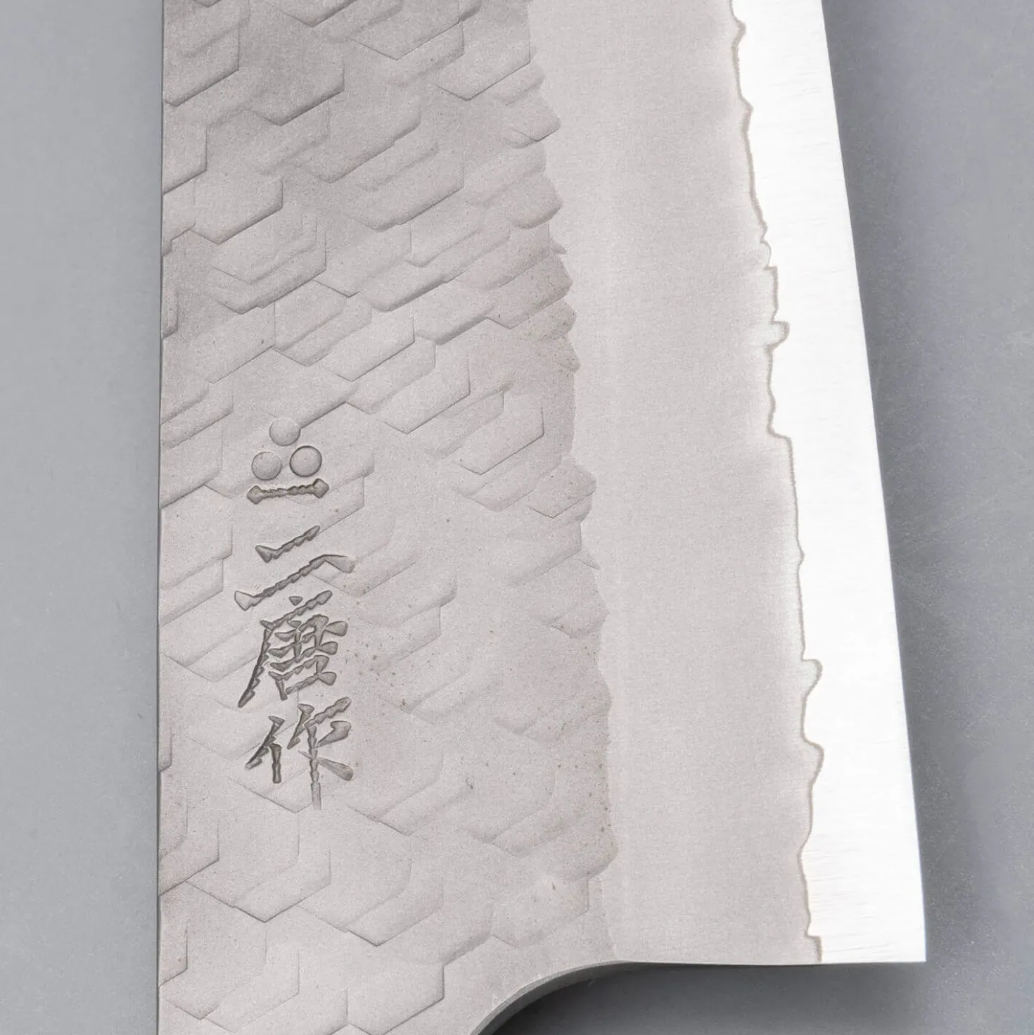 Nigara SG2 Tsuchime Migaki Santoku