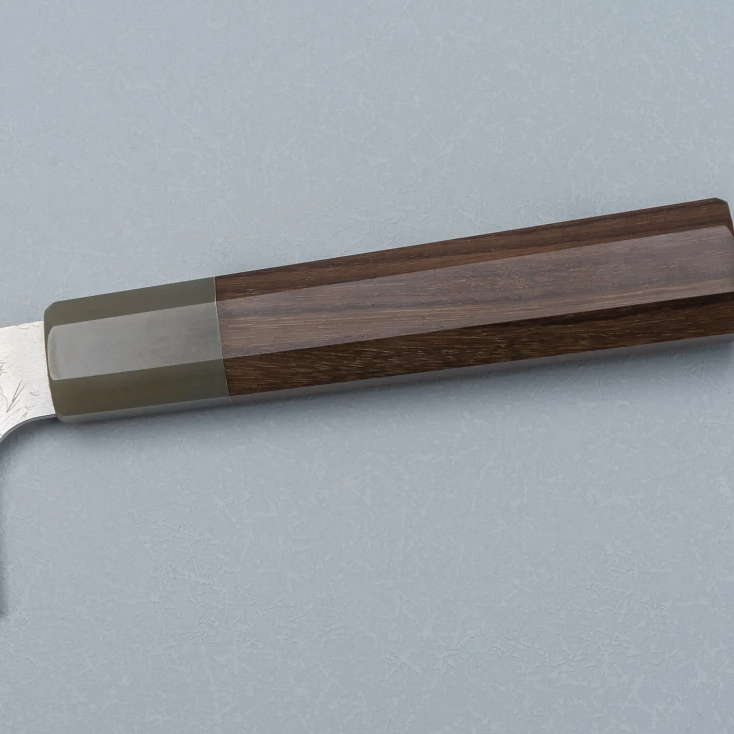 Nigara STRIX Tsuchime Migaki Rosewood Santoku 16.5 cm