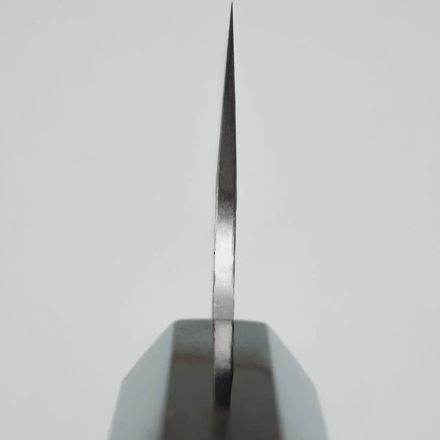 Nigara VG-XEOS Tsuchime Kurouchi Ebony Santoku 17 cm