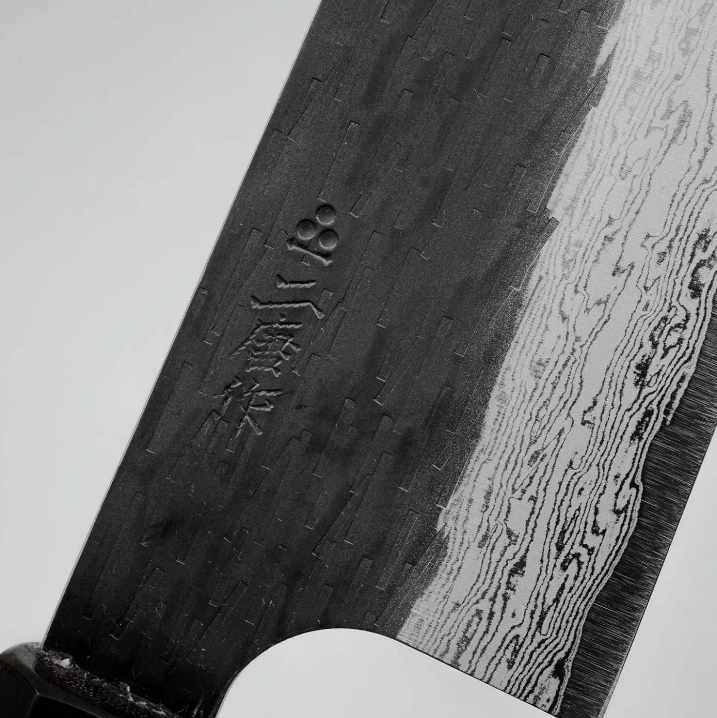 Nigara VG-XEOS Tsuchime Kurouchi Ebony Santoku 17 cm