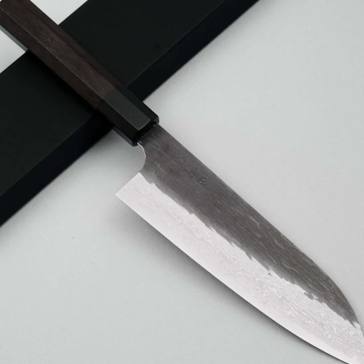 Nigara VG-XEOS Tsuchime Kurouchi Ebony Santoku 17 cm