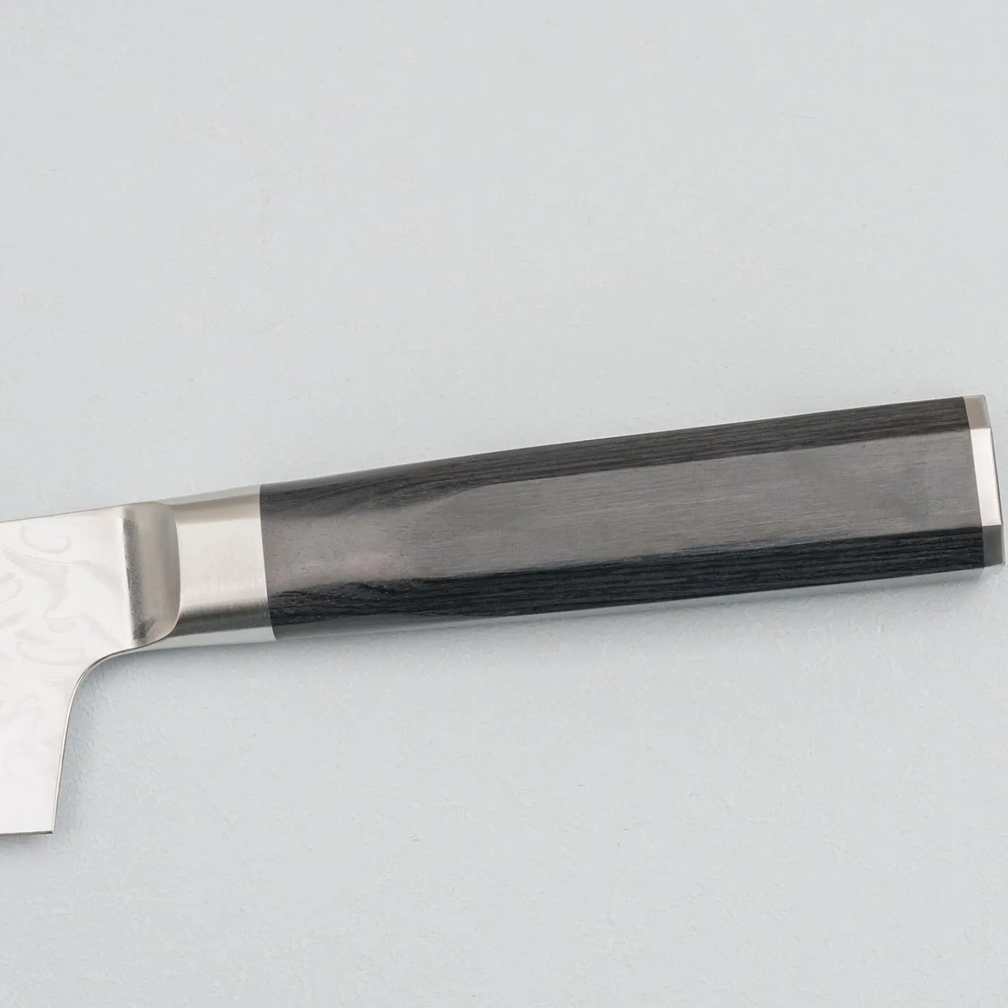 Sakai Takayuki Grand Chef Seigaiha Damascus Gyuto 21 cm