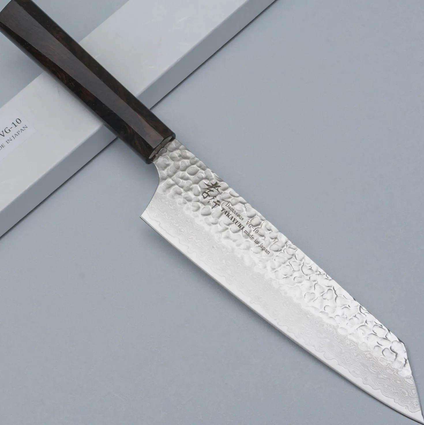 Sakai Takayuki 33 Layer Damascus Ebony Kengata 19 cm