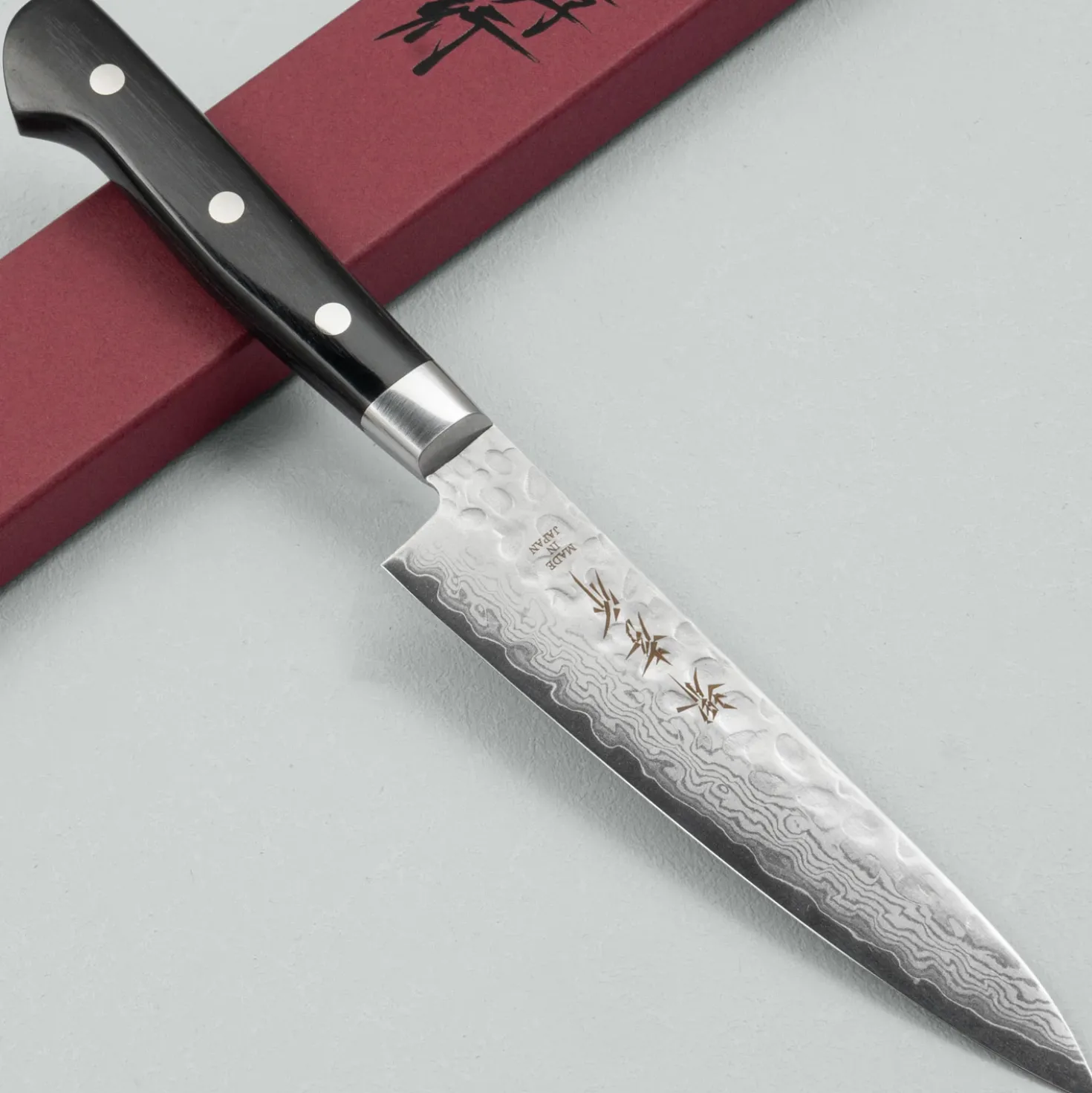 Sakai Takayuki 17 Layer Damascus Petty 13.5cm