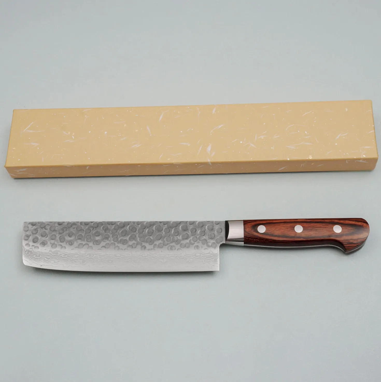 Sakai Takayuki 17 Layer Damascus Nakiri 16 cm