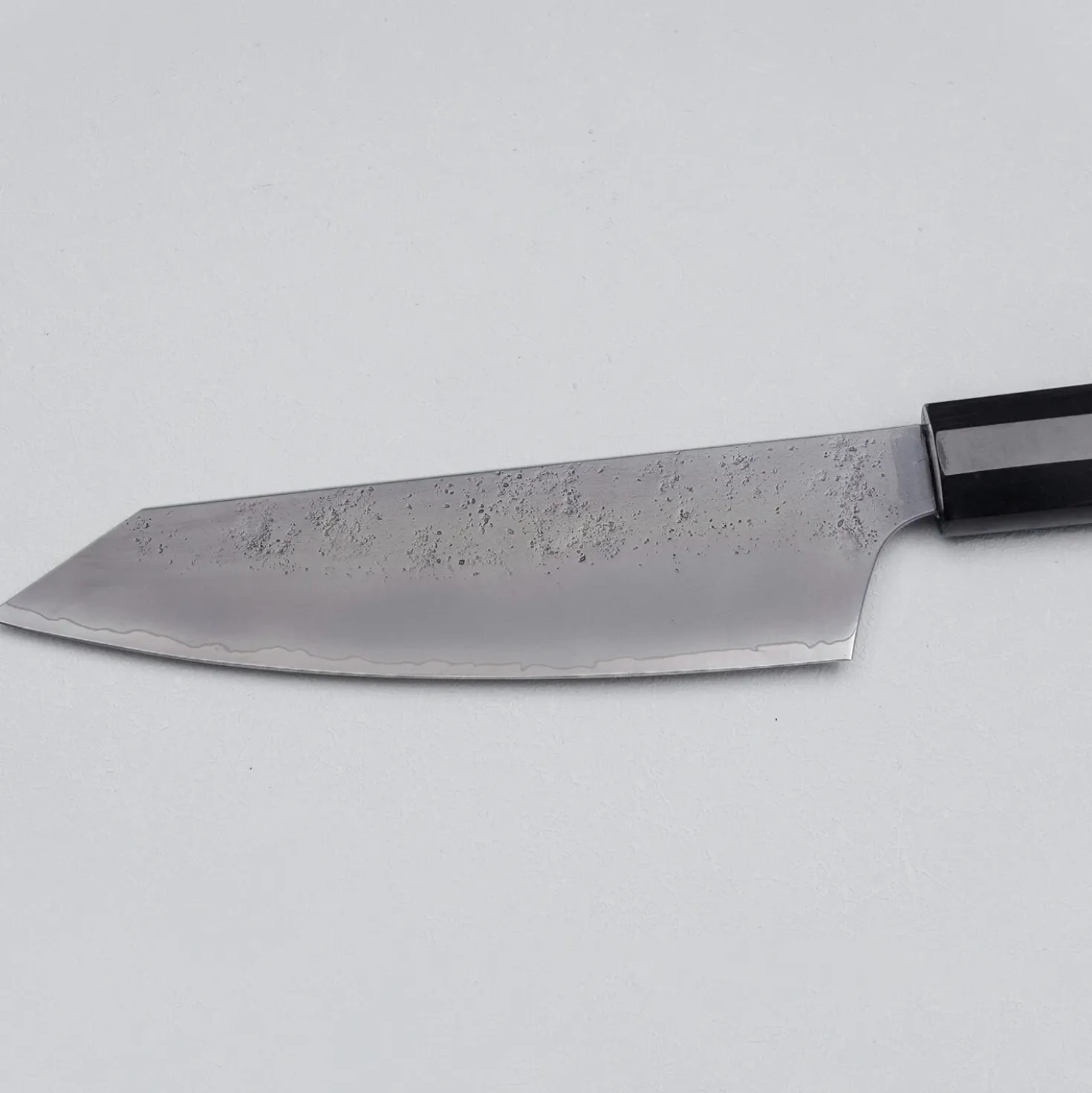 Sakai Takayuki VG10 Nashiji Ebony Kengata 16 cm