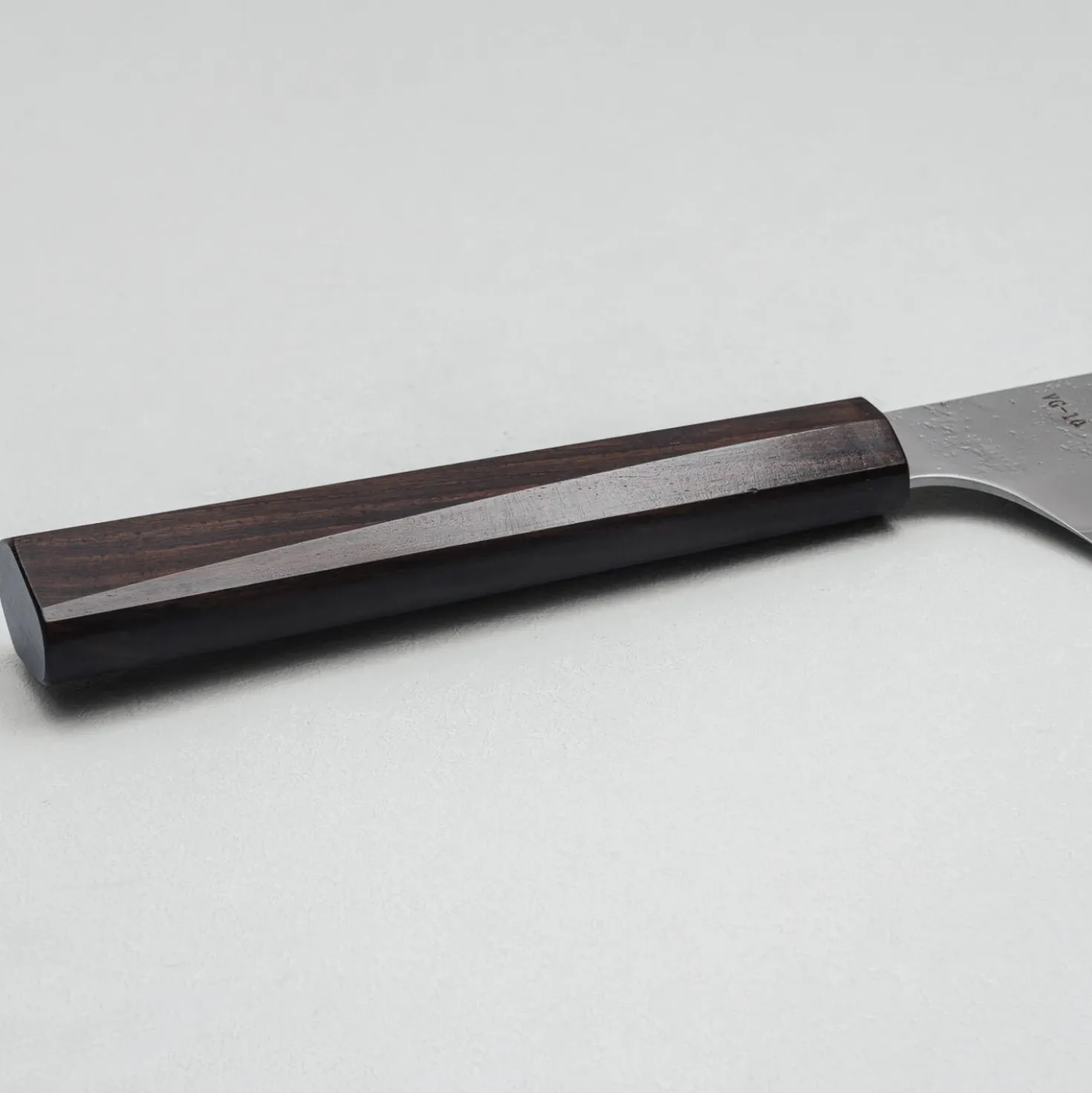 Sakai Takayuki VG10 Nashiji Ebony Kengata 19 cm