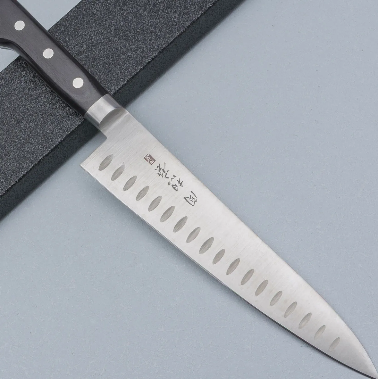 Seki Souma Black Gyuto 21 cm Dimples