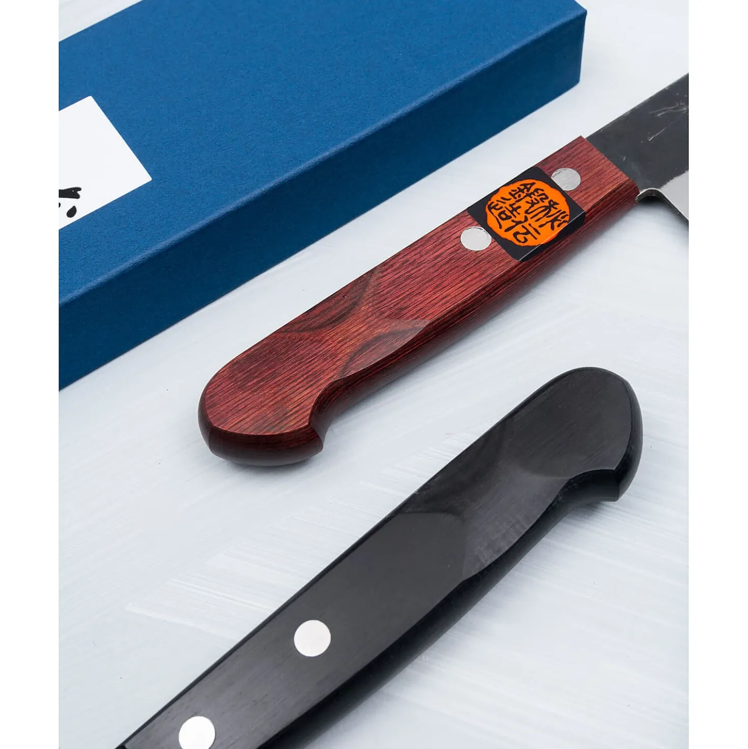 Shigeki Tanaka Aogami 2 Red Gyuto 21 cm