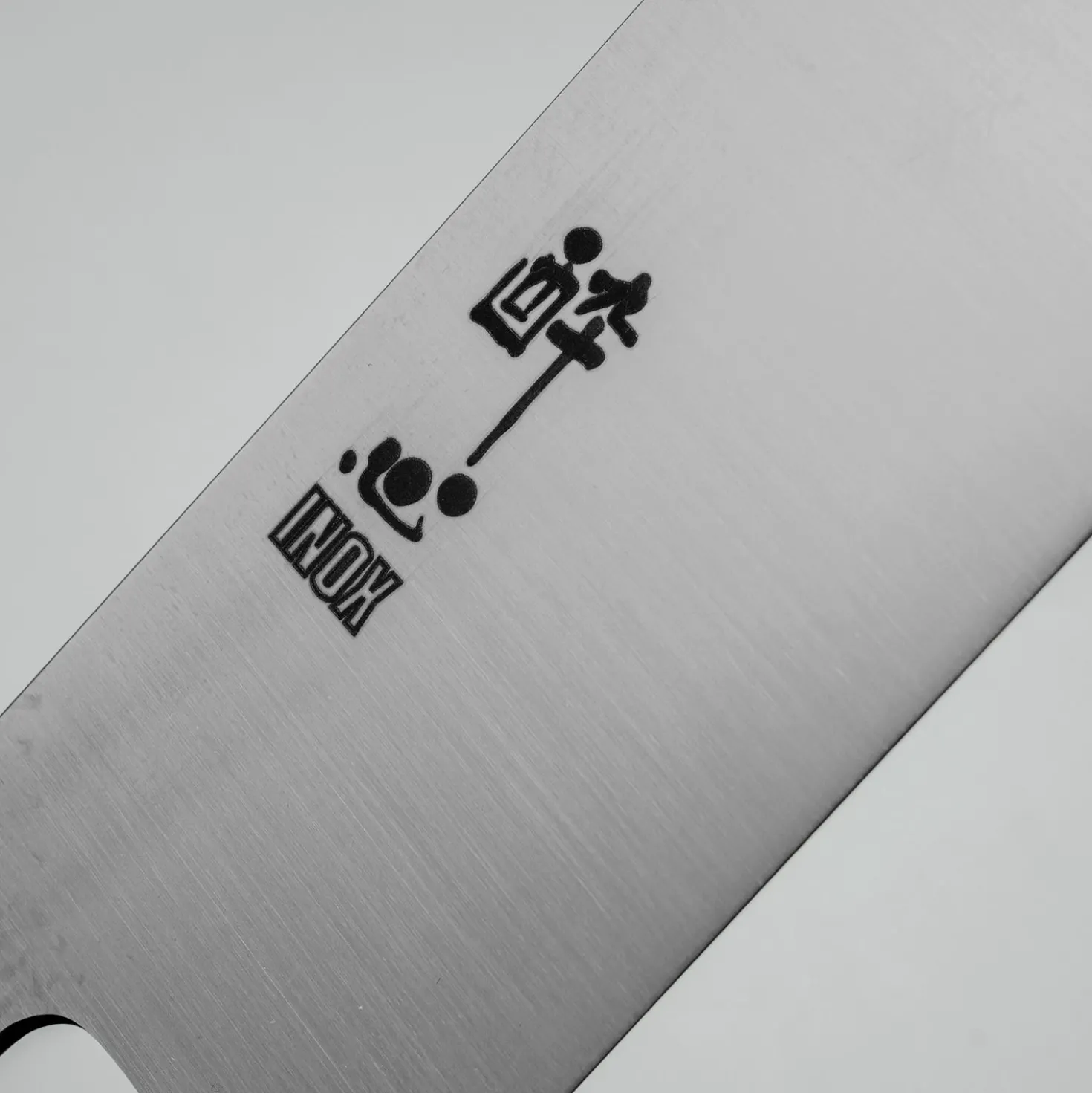 Suisin Inox Honyaki Kiritsuke 27 cm + Saya