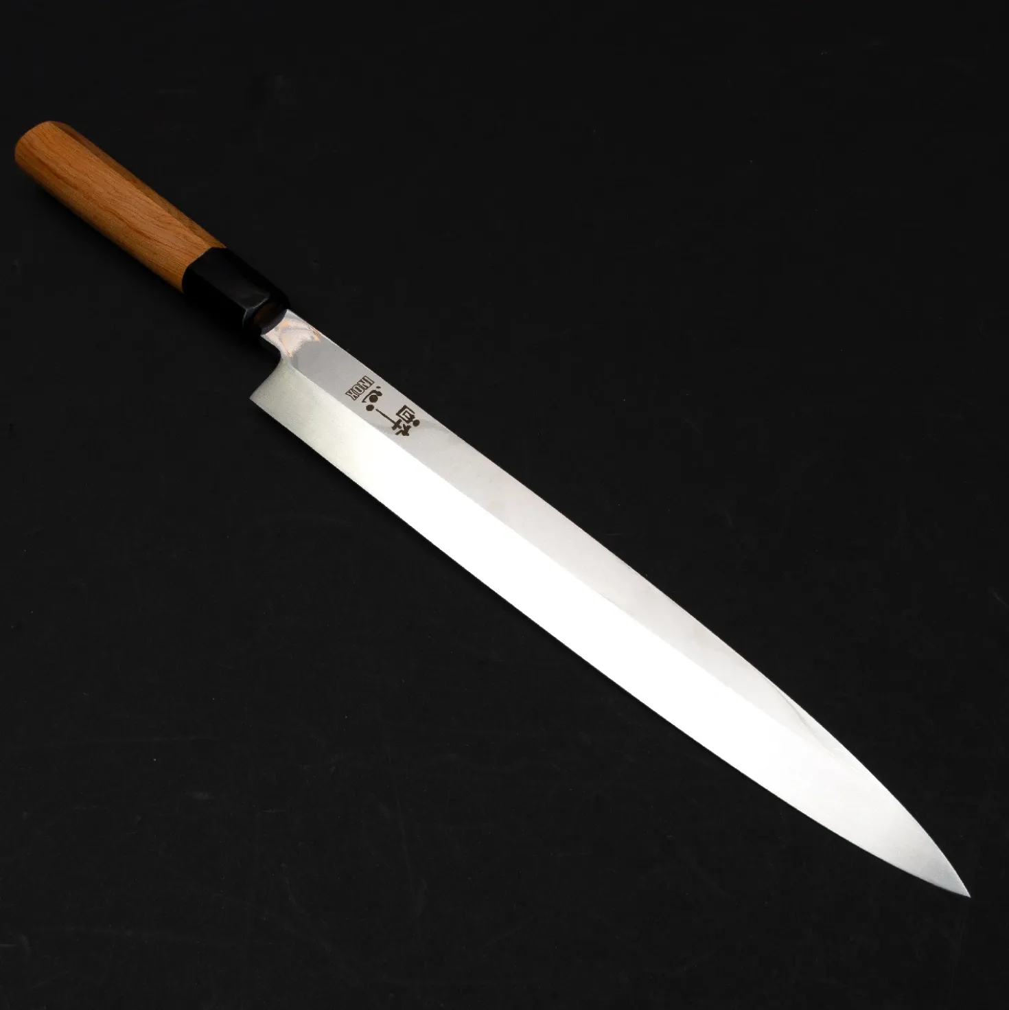 Suisin Inox Honyaki Yanagiba 27 cm + Saya