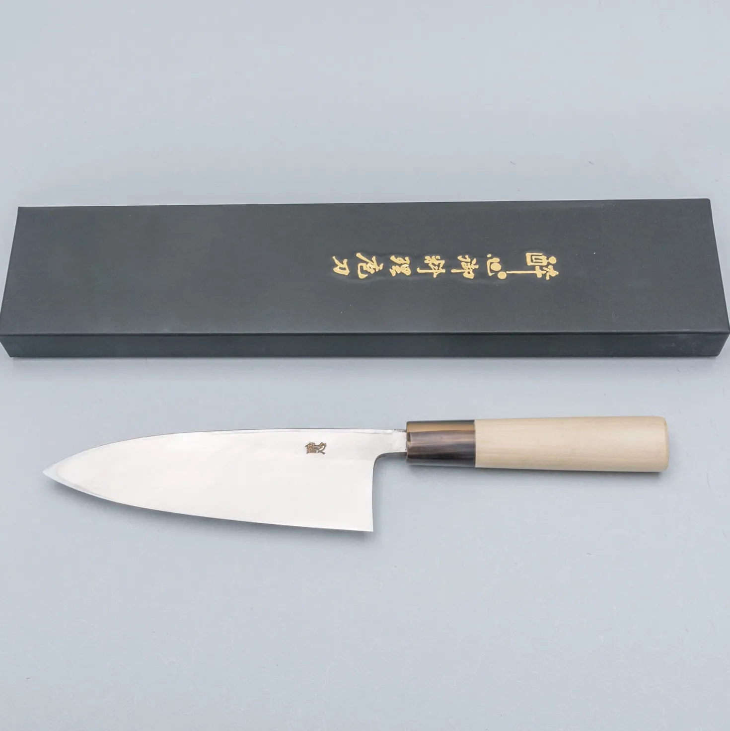 Suisin Yasukiko Deba 16.5 cm + Saya