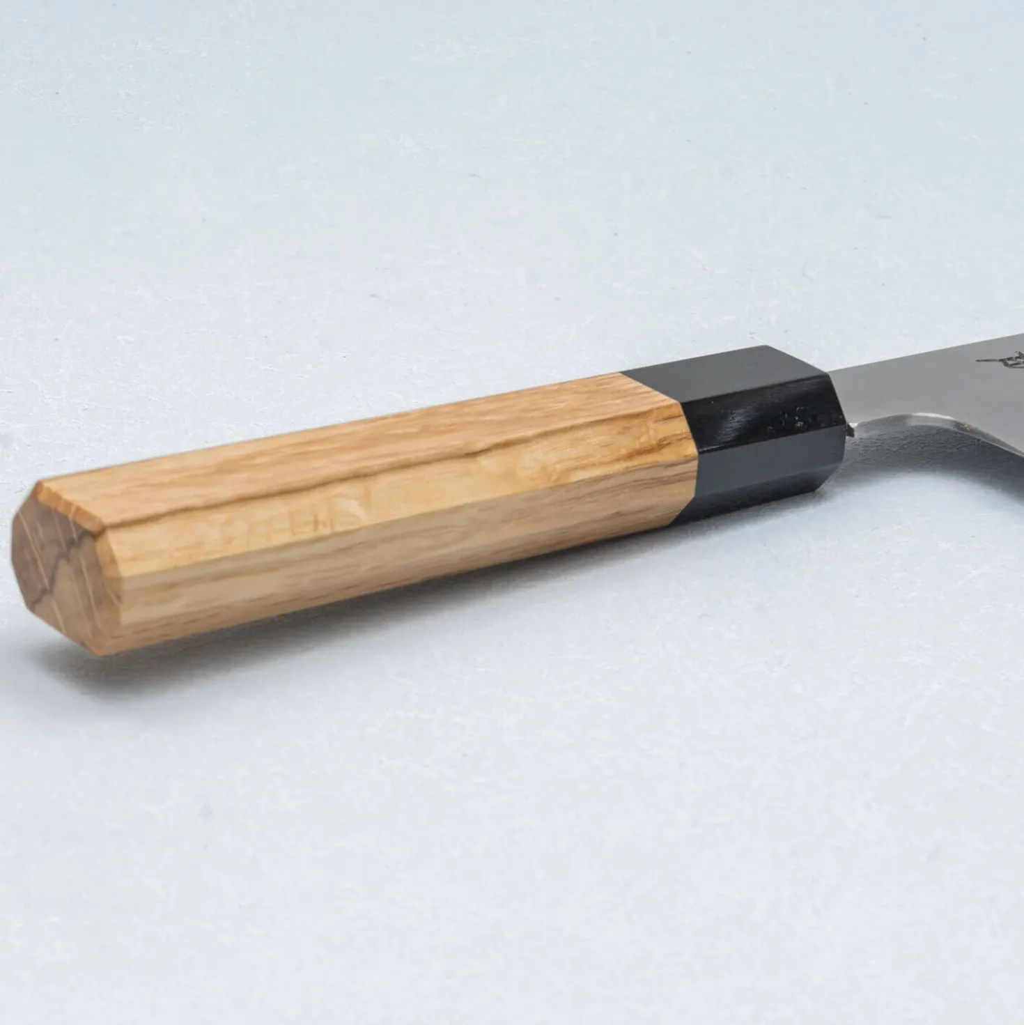 Sukenari SG-2 Oak Santoku 18 cm