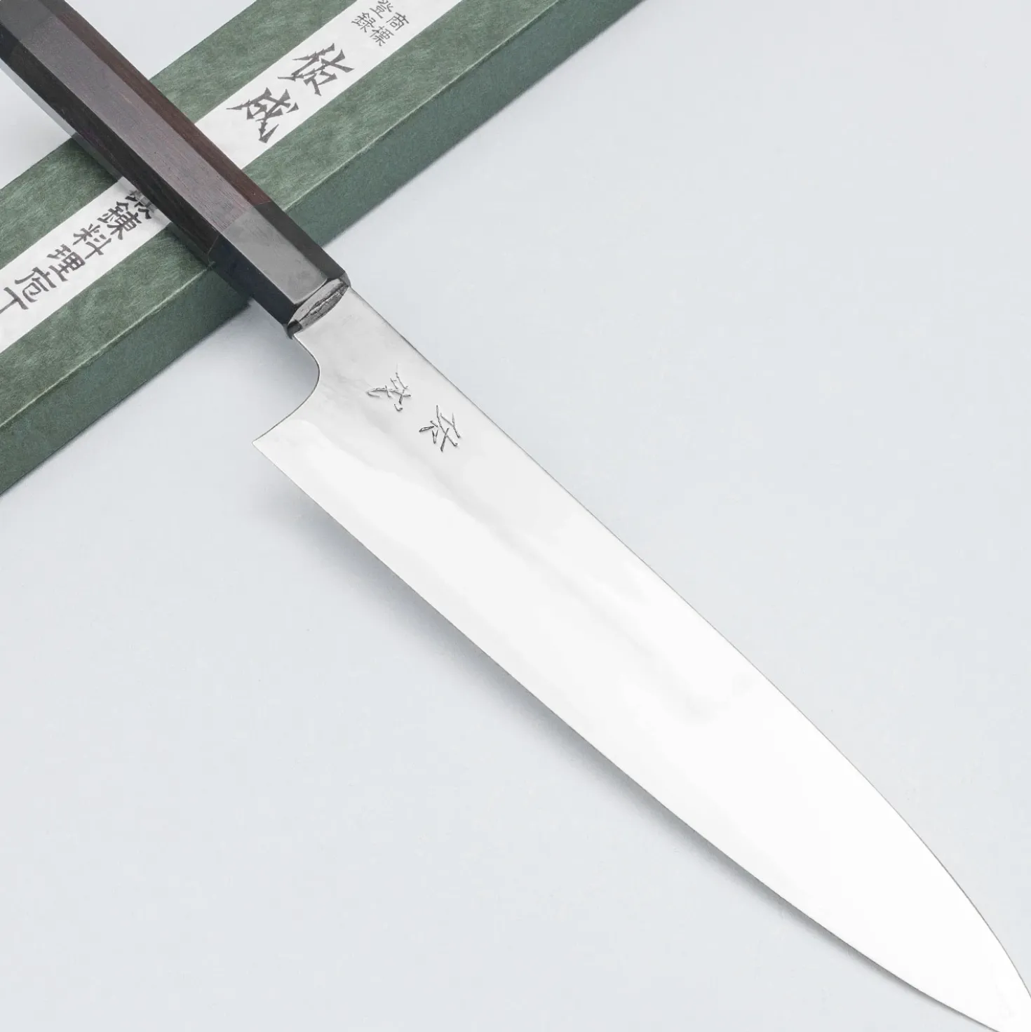 Sukenari Shirogami #2 MIzu-Honyaki Gyuto 27 cm
