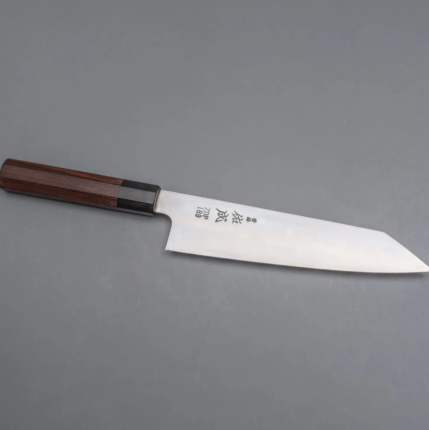 Sukenari ZDP-189 Kiritsuke 21 cm