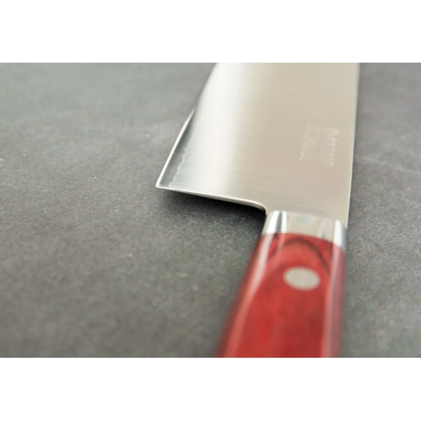 Takamura Migaki R2 Santoku 17 cm