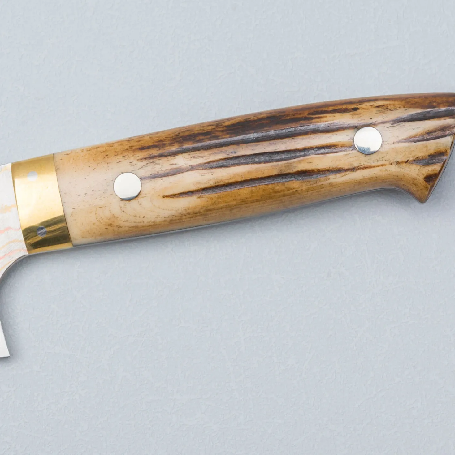 Takeshi Saji Aogami #2 Rainbow Cowhorn Santoku 18 cm