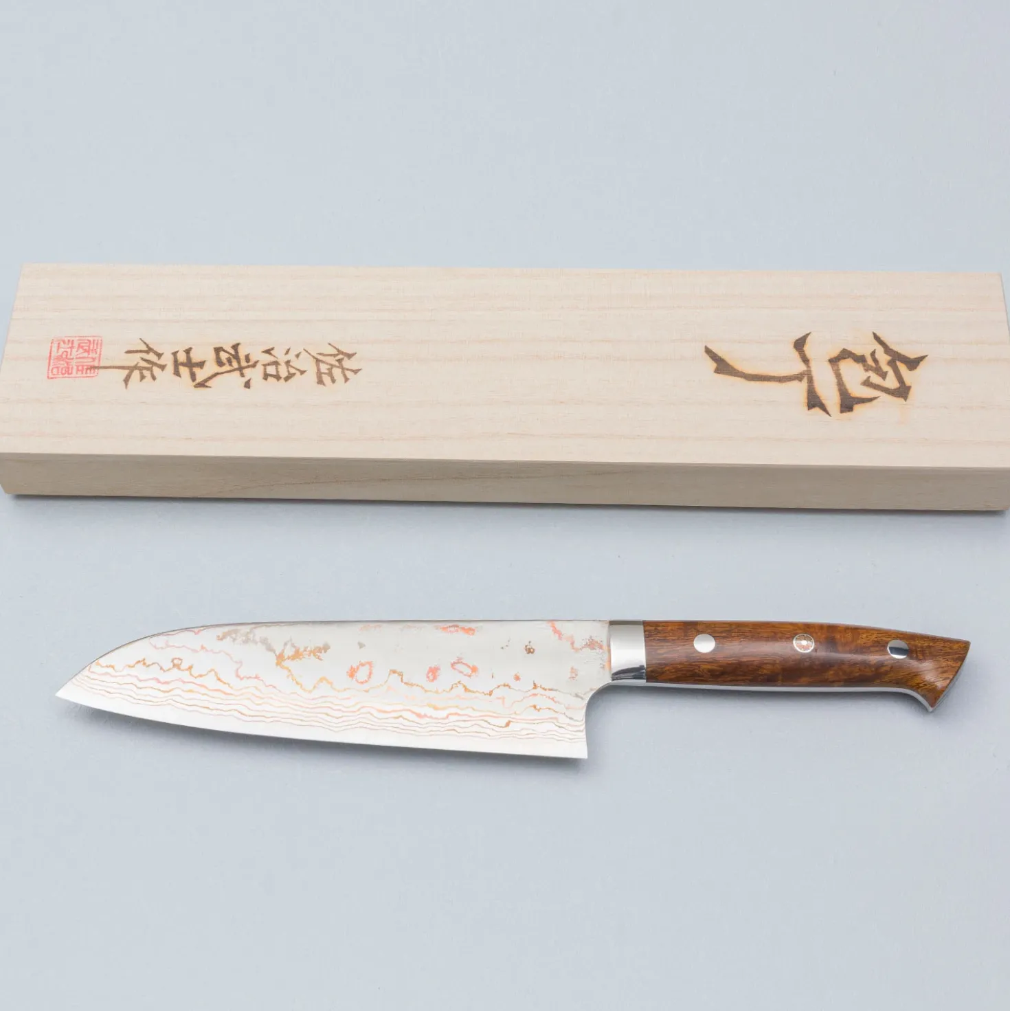 Takeshi Saji Rainbow Aogami Ironwood Santoku 18 cm