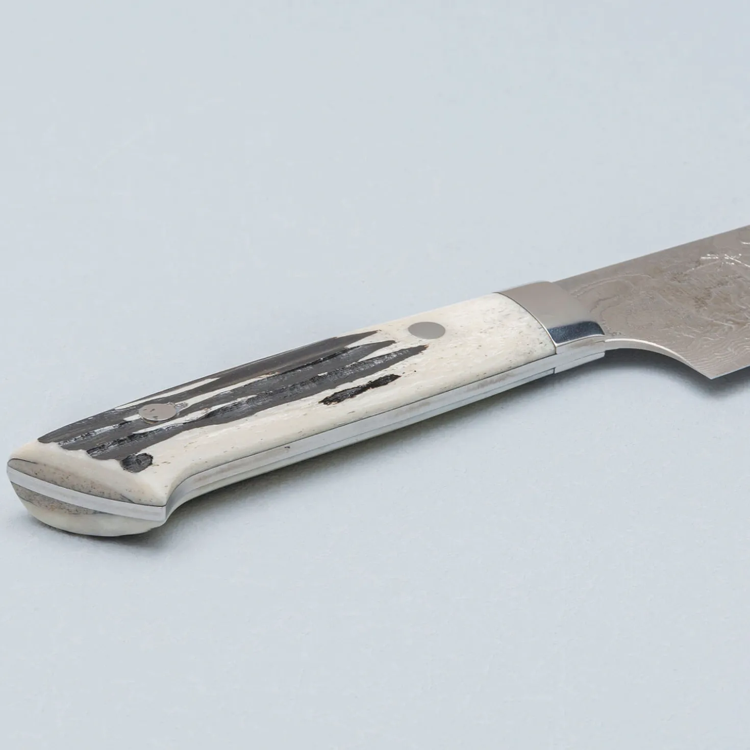 Takeshi Saji SG2 Diamond Damast Staghorn Santoku 18 cm
