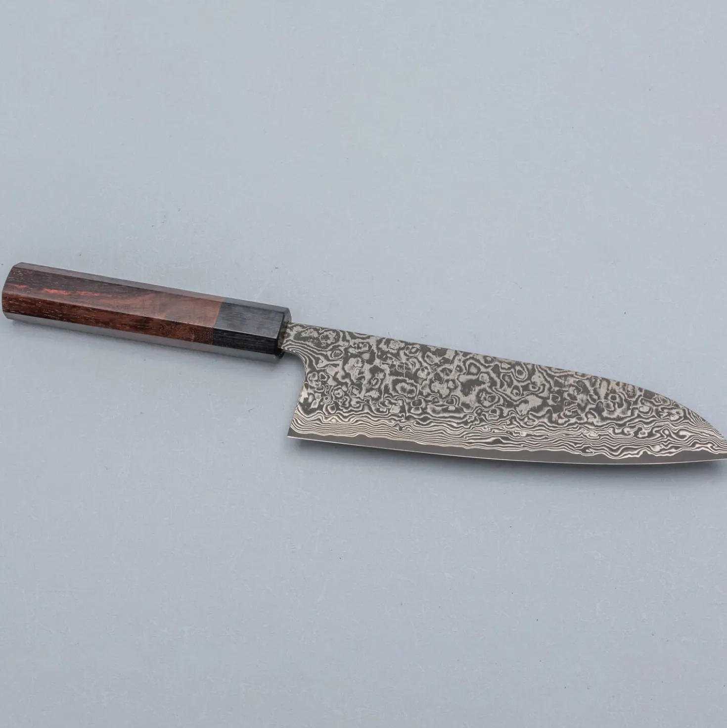 Takeshi Saji SG2 Nickel Damast Santoku 18 cm