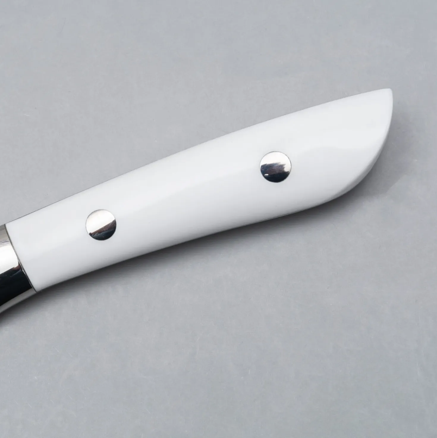 Takeshi Saji SRS13 Corian Petty 13 cm