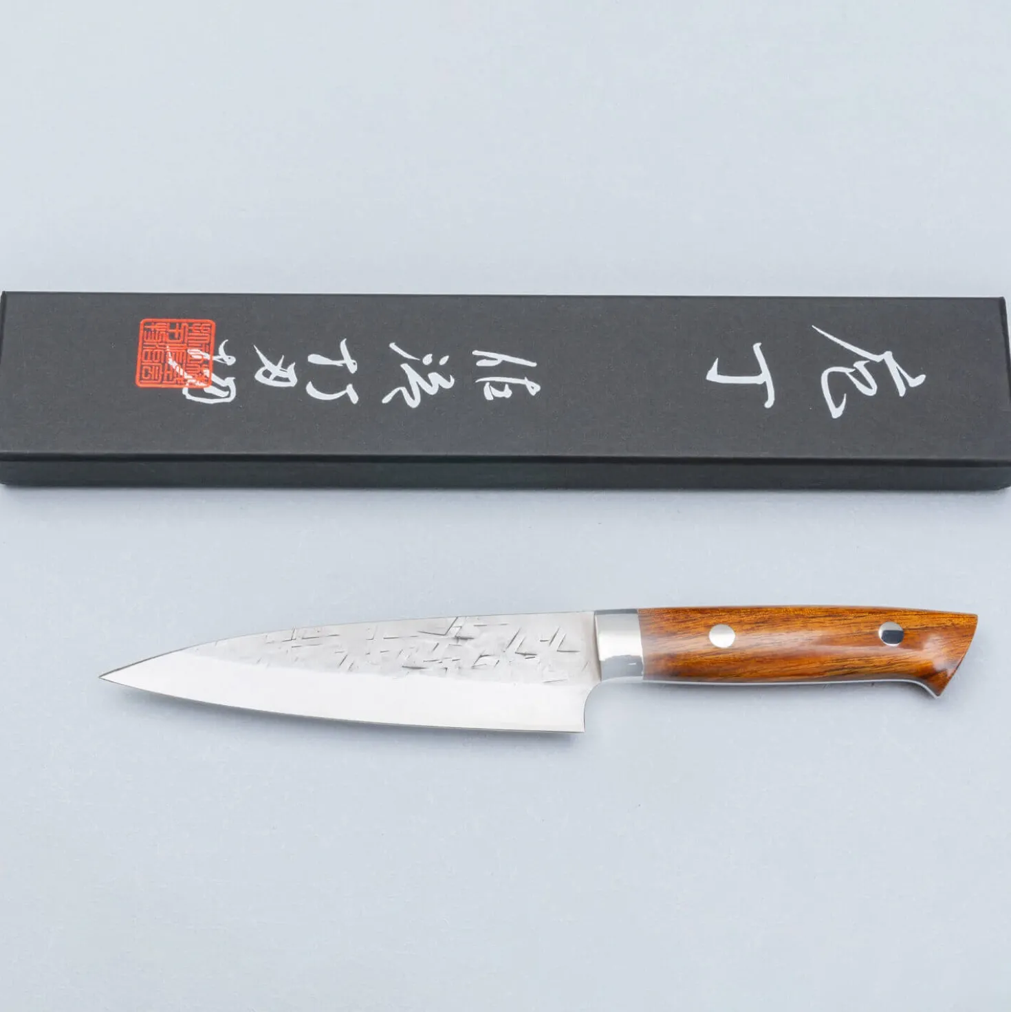 Takeshi Saji SRS13 Ironwood Petty 13 cm