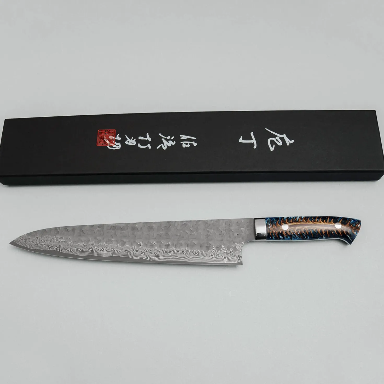 Takeshi Saji VG10 Cross Tsuchime Kurouchi Pinecone Gyuto 27 cm
