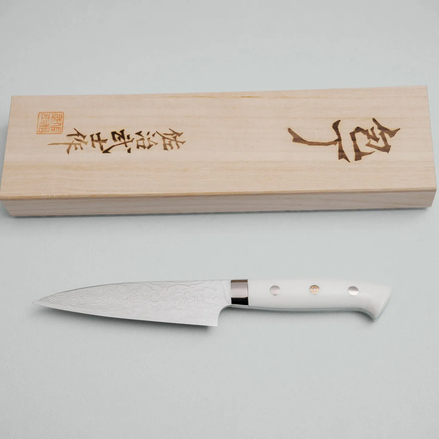 Takeshi Saji VG10 Diamond Finish Corian Petty 13 cm