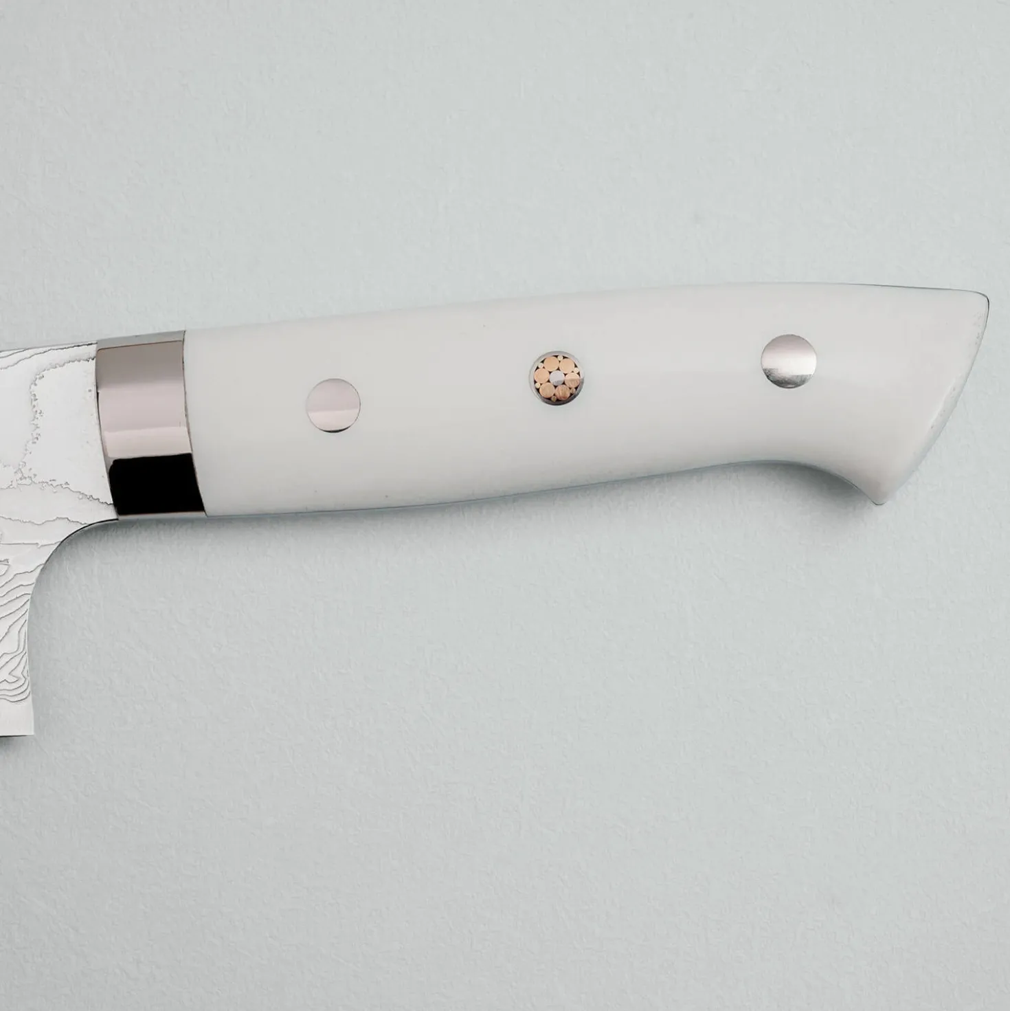 Takeshi Saji VG10 Diamond Finish Corian Santoku 18 cm