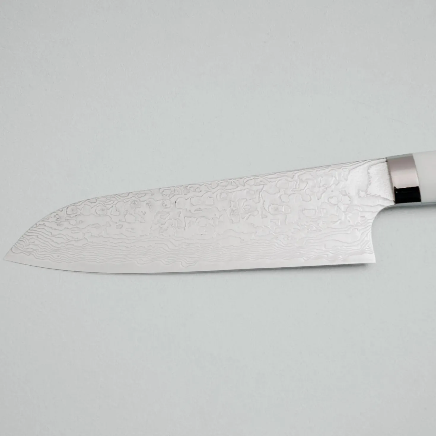 Takeshi Saji VG10 Diamond Finish Corian Santoku 18 cm