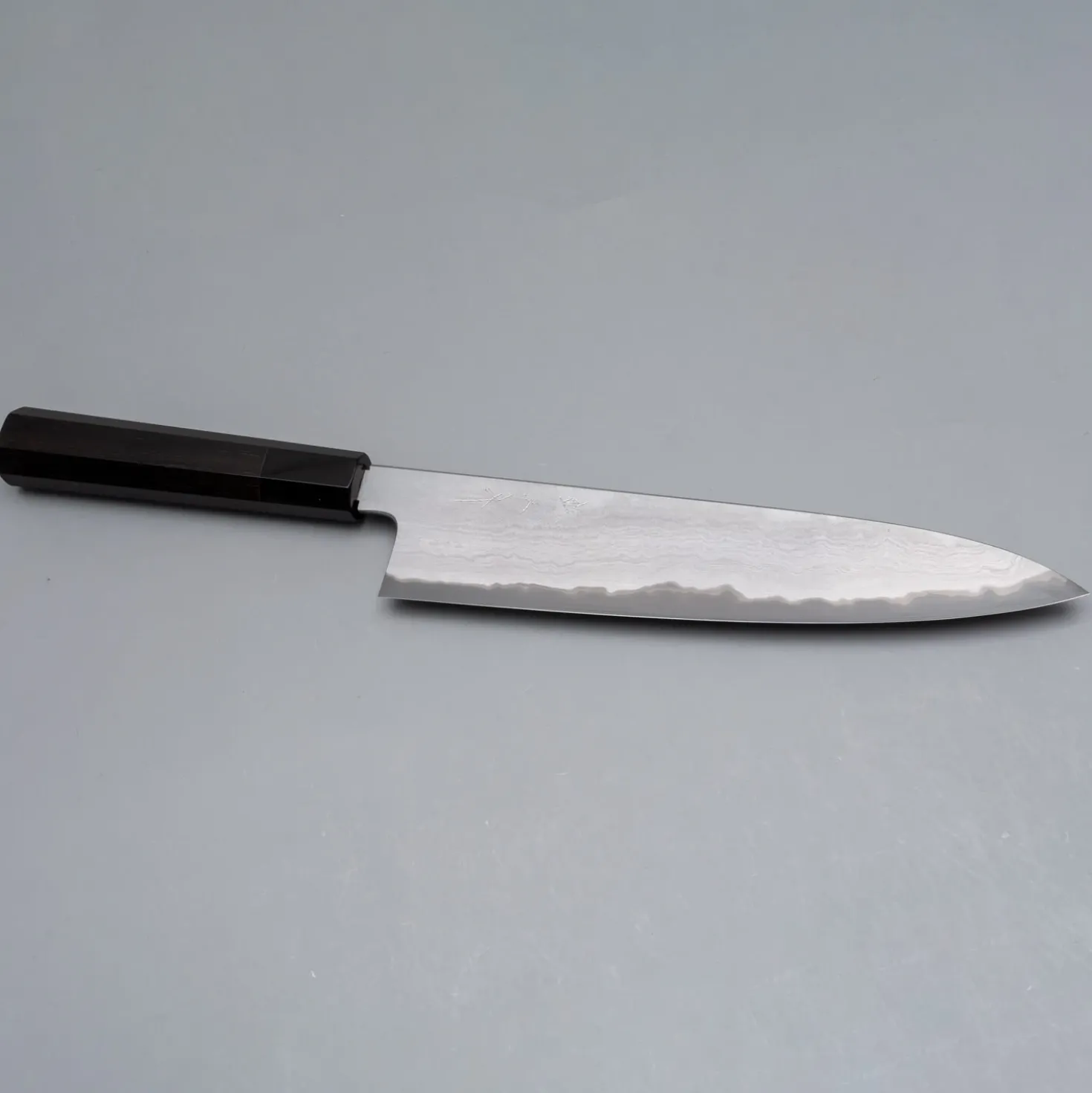 Tetsujin Hamono Aogami 2 Metal Flow Gyuto 24 cm